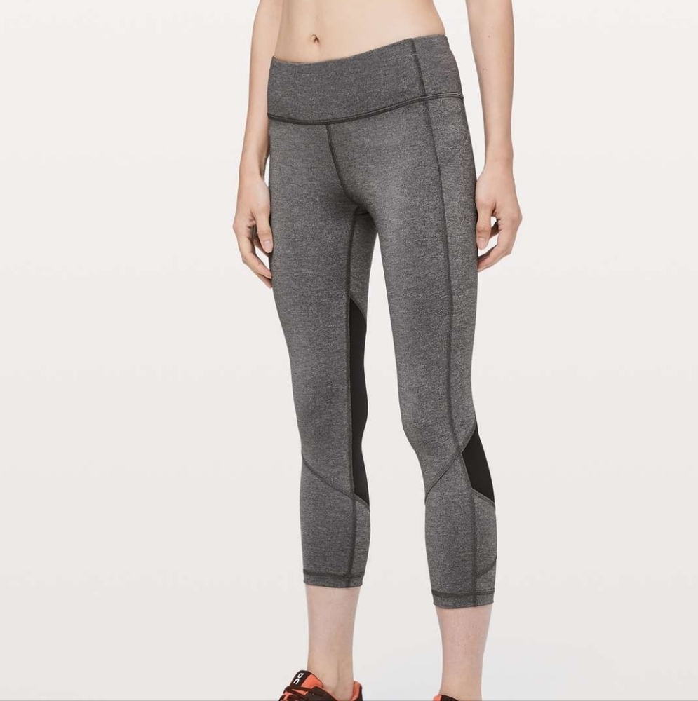 Lululemon Pace Rival Crops - Picture 2 of 7